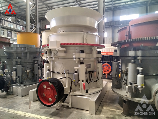 How to resolve a blockage in the oil circuit of a hydraulic cone crusher?